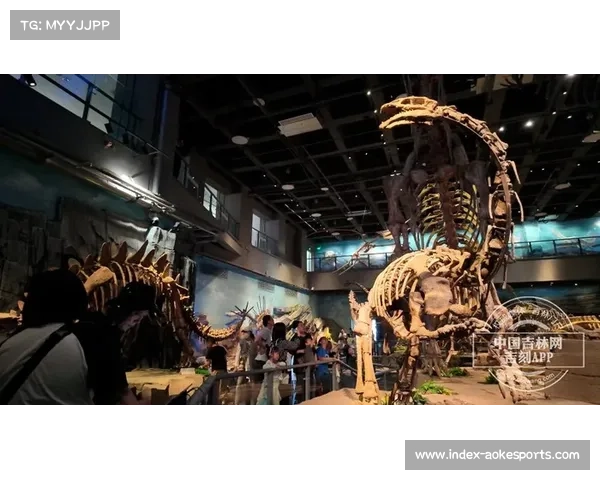 曼联历史魅力激发热潮 博物馆迎来球迷参观高峰